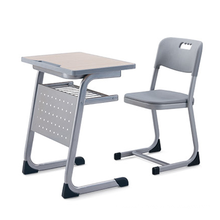 Table et chaise d&#39;école en métal